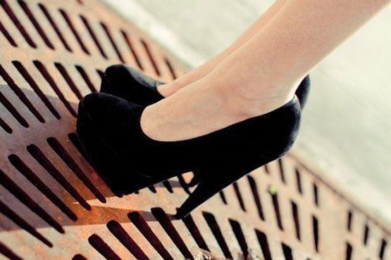 J 10 sapatos que toda mulher deve ter