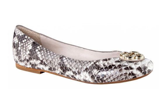 Sapatilha estampa cobra sapato verao11 Tendências de sapatos e sandálias para o verão 2012