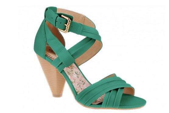 Sandália turquesa salto mediano sapato verao13 Tendências de sapatos e sandálias para o verão 2012