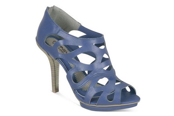 Sandália com recortes sapato verao7 Tendências de sapatos e sandálias para o verão 2012