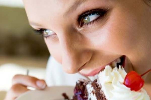 enfrentando compulsão alimentar Enfrentando a compulsão alimentar