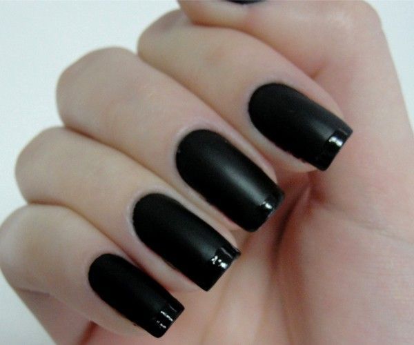 unha inglesinha 2 em 1: esmalte Preto Fosco + unha inglesinha