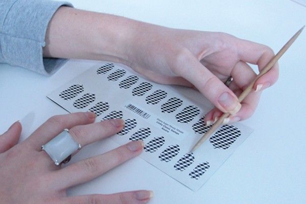 adesivos-unhas3 adesivos unhas3 Como aplicar adesivos para unhas