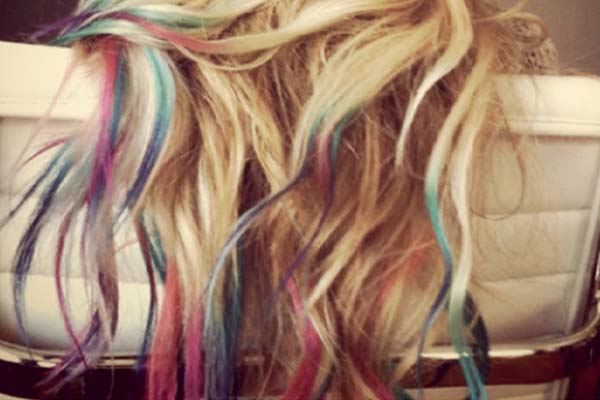 dip dye hair Dip dye hair: cabelo com mechas coloridas