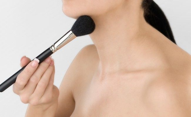 Como fazer maquiagem no pescoço