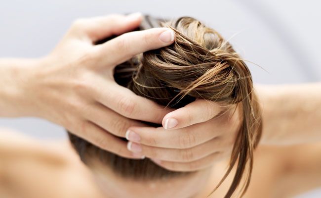 12 dicas e sugestoes para cuidar de cabelos oleosos 12 dicas e sugestões para cuidar de cabelos oleosos