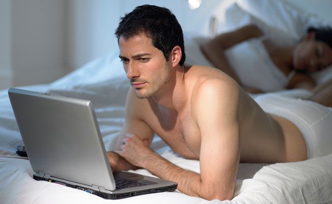 pesquisa-revela-que-pornografia-deixa-mulheres-inseguras