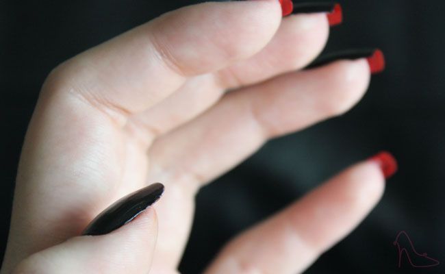 unhas louboutin 0 Unhas Louboutin: o símbolo da marca agora nas unhas