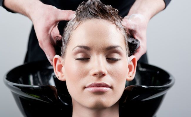 7 dicas para lavar seu cabelo como uma profissional 7 dicas para lavar seu cabelo como uma profissional