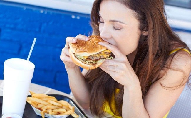 10-alimentos-que-podem-minar-sua-inteligencia