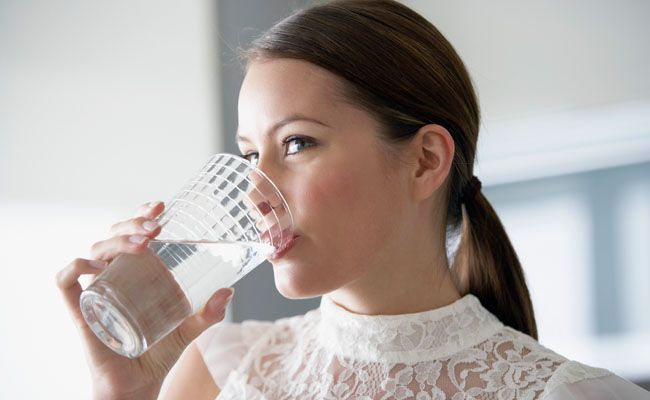 beber-agua-demais-pode-ser-prejudicial-de-acordo-com-nova-pesquisa