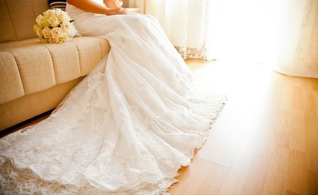 atendente-do-911-salva-casamento-de-noiva-que-teve-o-vestido-roubado
