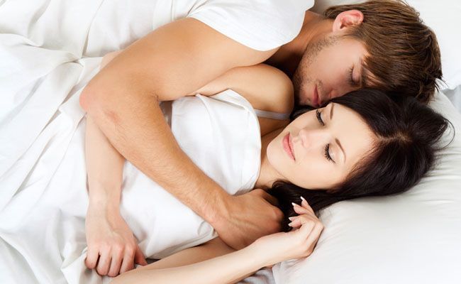 dormir-apos-sexo-pode-significar-paixao-segundo-pesquisa