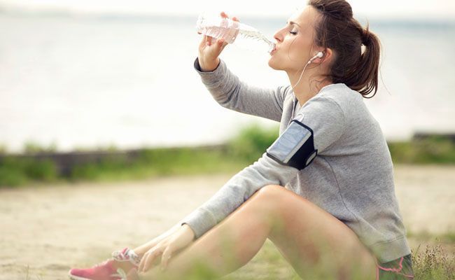 5-dicas-para-se-hidratar-melhor-durante-corridas-e-caminhadas