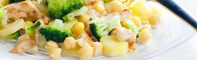 salada-de-brocolis-e-grao-de-bico