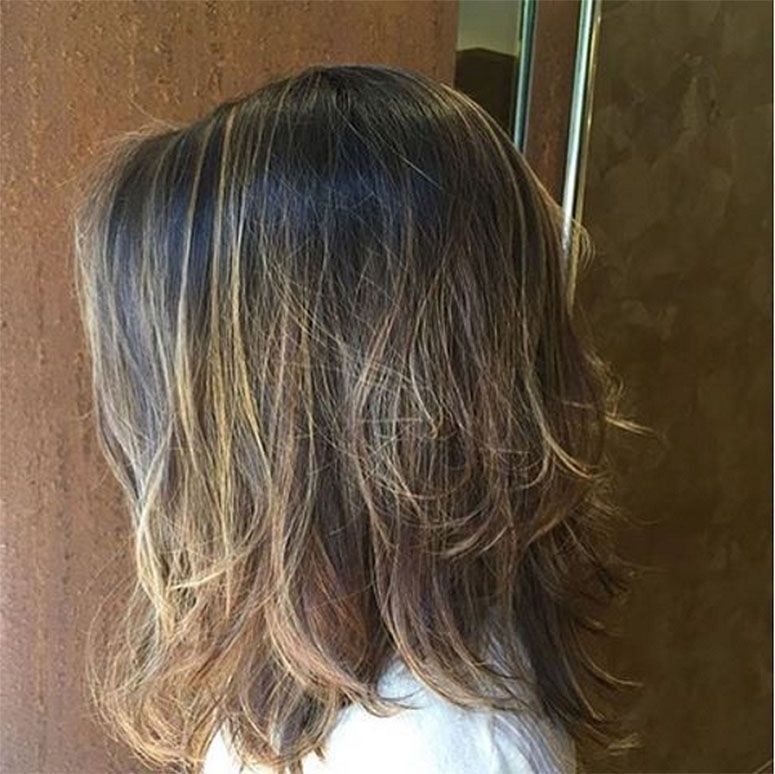 Featured image of post Corte Em Camadas Cabelo Curto Corte em camadas para cabelos cacheados curto m dio e longo