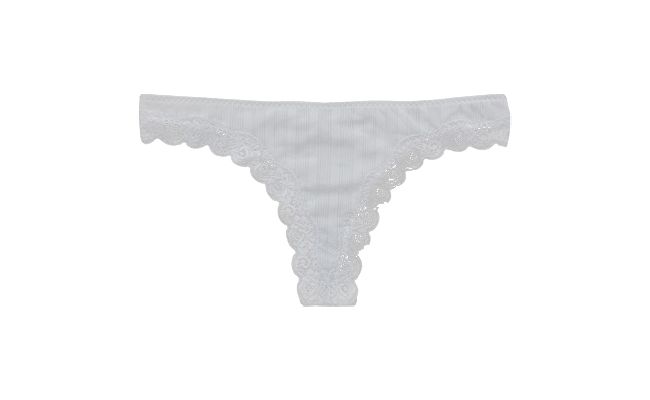 Calcinha fio dental com renda – Hope por R$ 39,00 na <a href="http://www.hopelingerie.com.br/detalhes.aspx?pc=1020" target="_blank">loja virtual</a> da marca