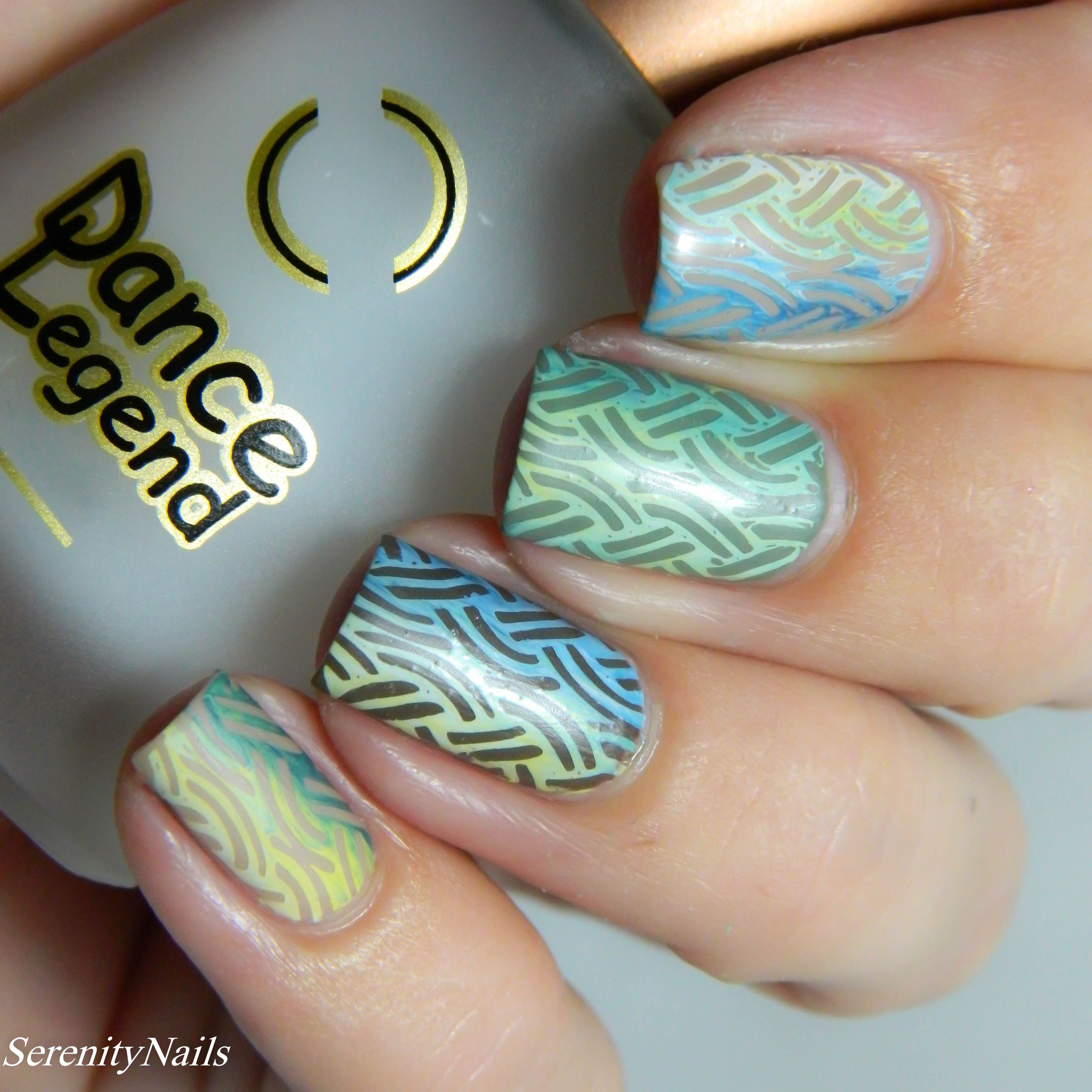 Foto: Reprodução / <a href="http://www.serenitynails.com.au/2015/09/31-day-challenge-round-up-days/" target="_blank">Serenity Nails</a>
