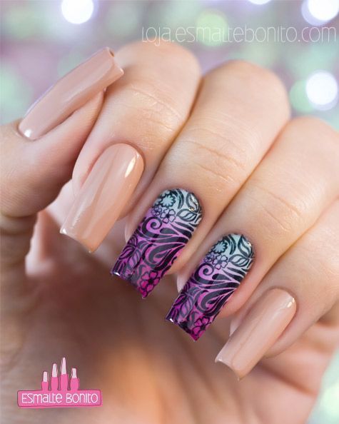 Foto: Reprodução / <a href="http://esmaltebonito.com/esmaltes/nacionais/ana-hickmann/esmalte-nude-degrade-com-pincel-adesivo-de-unha/" target="_blank">Esmalte Bonito</a>