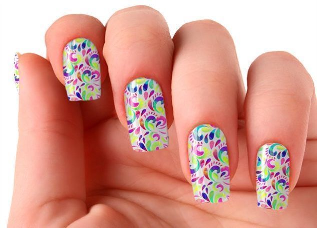 Adesivo de unha colorido por R$1,39 na <a href="http://www.lookdasunhas.com.br/peliculas-de-unha-gotas-aquarela/p" target="blank_">Look das Unhas</a>