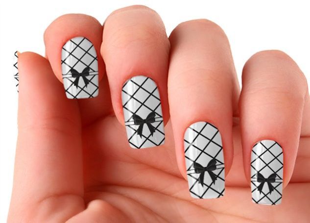 Adesivo de unha de lacinho por R$0,99 na <a href="http://www.lookdasunhas.com.br/peliculas-de-unhas-lacinho-black/p" target="blank_">Look das unhas</a>