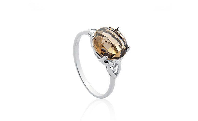 Anel Quartzo Fumê Confete por R$ 350,00 na <a href="http://www.vivara.com.br/produto/anel-prata-e-quartzo-fume-confete-prata/AN00048173 " target="_blank">Vivara</a>