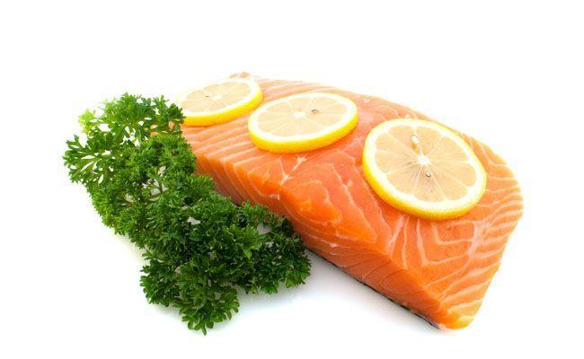 Fonte de ômega 3, selênio e vitamina E, substâncias que garantem a firmeza dos tecidos e que bloqueiam a ação dos radicais livres. A vitamina E ajuda a retardar o envelhecimento das células por produzir uma enzima chamada colagenase, que inibe a formação de rugas.