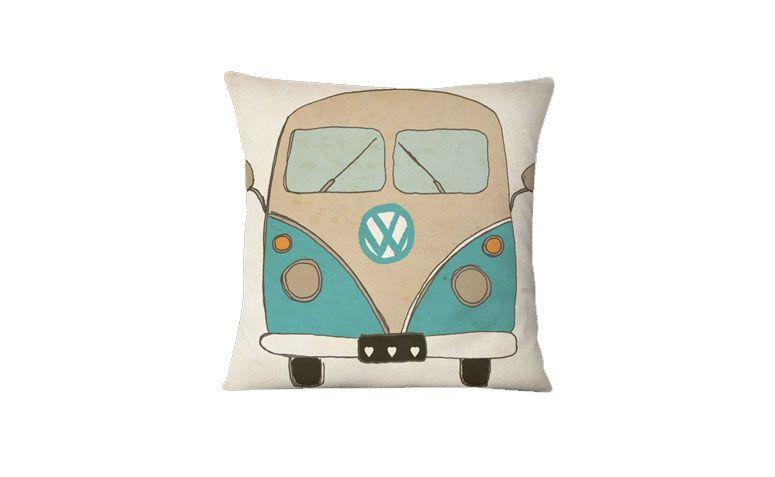Almofada Kombi azul por R$ 55,00 na <a href="https://www.colab55.com/@fernandasfurtado/pillows/kombi-azul" target="_blank">Colab 55</a>