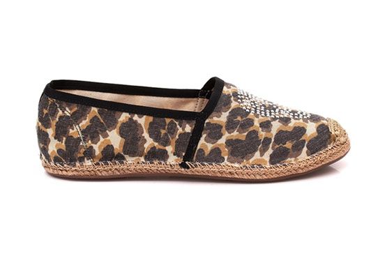 Por R$ 200,00 na Schutz Online