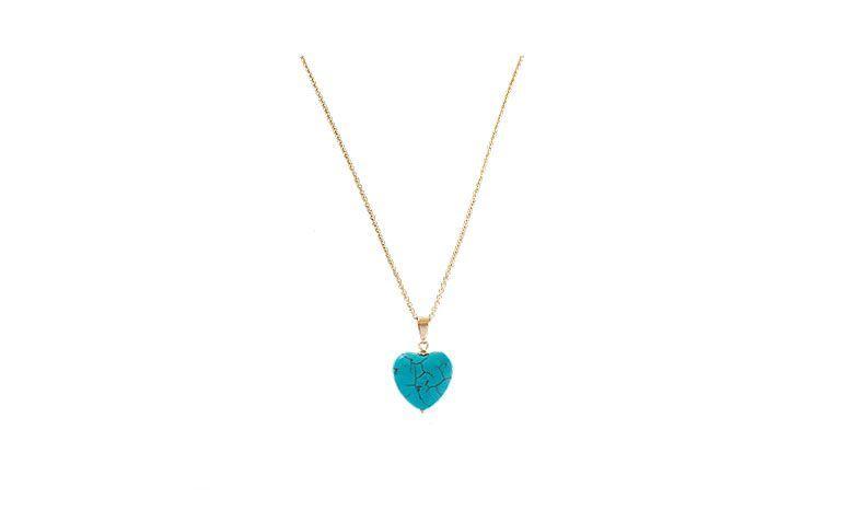 Colar com pingente de turquesa por R$49,00 na <a href="https://www.carolnaderjoias.com.br/corrente-semi-joia-turquesa/" target="blank_">Carol Nader Jóias</a>