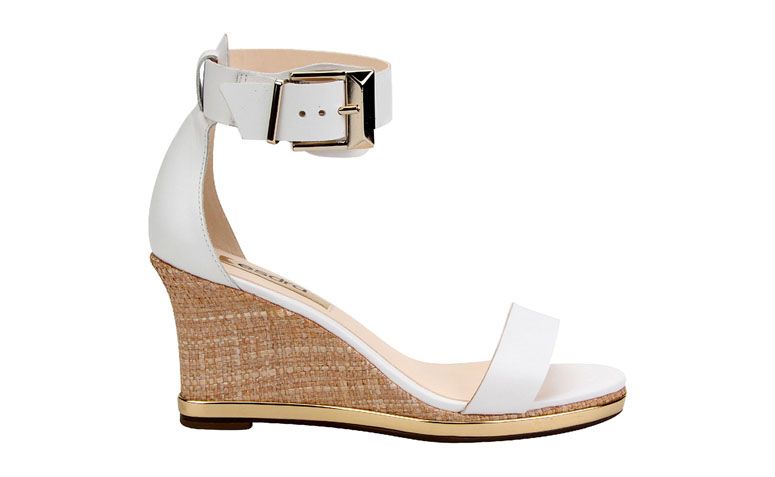 Ezra Sandal oleh R $ 279.90 dalam Zattini