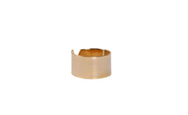 Anel de falange básico dourado por R$19,90 na <a href="http://www.amomuito.com/bijoux/16731-anel-de-falange-basico-dourado.html" target="_blank"> Amo Muito</a>