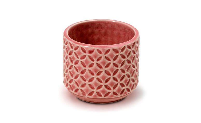 Cachepot optical em cerâmica por R$ 29 na <a href="http://www.ceciliadale.com.br/cachepot-optical-em-ceramica-pink-8x7-cm-34995.aspx/p" target="_blank">Cecilia Dale</a>