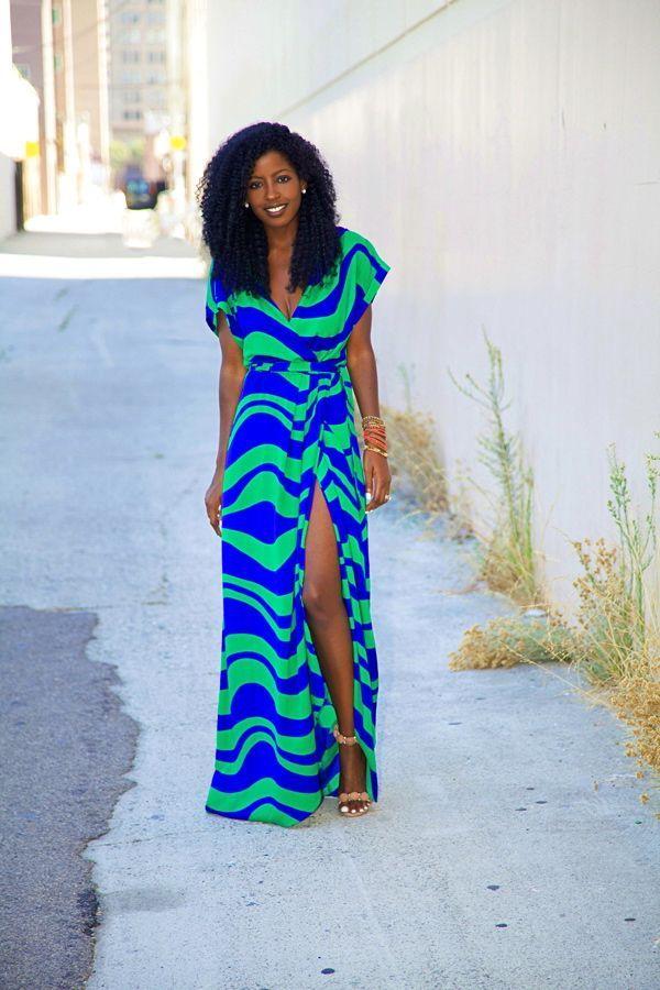 Foto: Reprodução / <a href="http://stylepantry.com/2013/09/06/faux-wrap-maxi-dress/" target="_blank">Style Pantry</a>