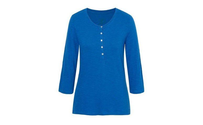 Blusa básica Richards por R$129 na <a href="https://www.oqvestir.com.br/blusa-richards-basica-azul.html" target="blank_">Oqvestir</a>