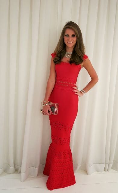 Foto: Reprodução / <a href="http://www.andrearudge.com.br/2013/10/look-da-noite-casamento.html#.VNEDg2jF_-s" target="_blank">Andrea Rudge</a>