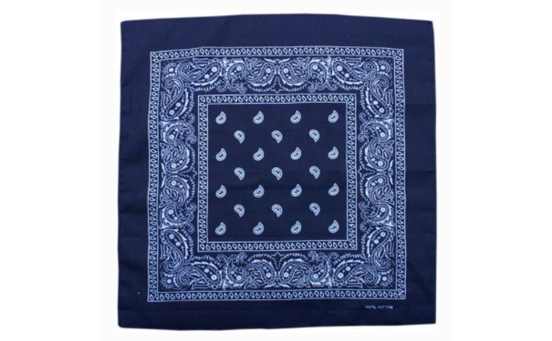 Bandana Azul Navy por R$ 29,90 na <a href="http://www.modeoficial.com/novidades/bandana-azul-navy/" target="blank_">Mode Boutique</a>