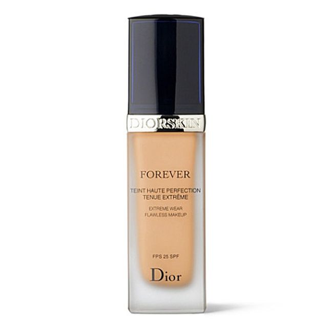 قاعدة ديور Diorskin التي كتبها R $ 227.00 في سيفورا