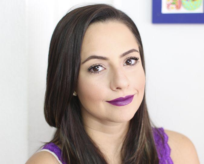 Foto: Reprodução / <a href="http://passandoblush.com.br/maquiagem/batom-berry-love-mate-contem-1g/" target="_blank">Passando blush</a>