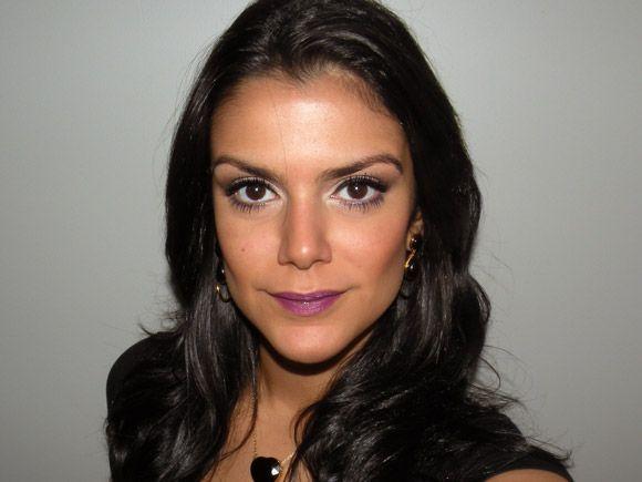 Foto: Reprodução / <a href="http://www.2beauty.com.br/blog/2012/05/11/tutorial-batom-roxo/" target="_blank">2beauty</a>