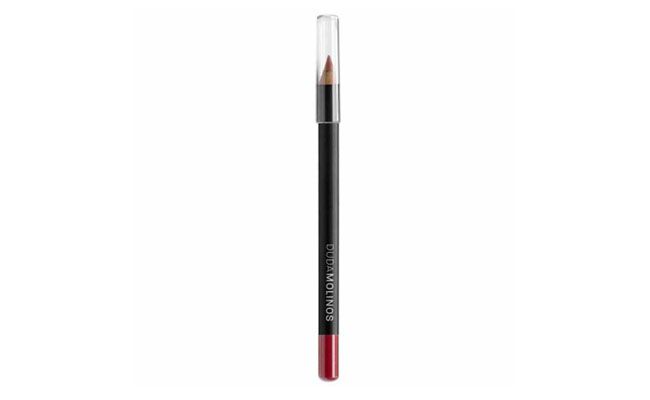 Duda Molinos lápis labial cor Rosê por R$12,90 na <a href="http://www.belezanaweb.com.br/duda-molinos/lapis-para-labios/" target="_blank">Beleza na Web</a>