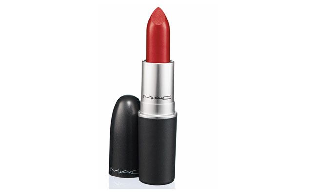 MAC Ruby Woo por R$66 na <a href="http://mac.sephora.com.br/produtoDetalhe.asp?idProduto=56" target="_blank">Sephora</a>