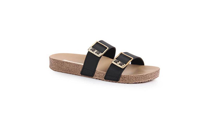 Birken Grendha por R$49,90 na <a href="http://www.passarela.com.br/passarela/produto/_/R-Birken-Grendha-16893-Preto-6000539912-10001" target="blank_">Passarela</a>