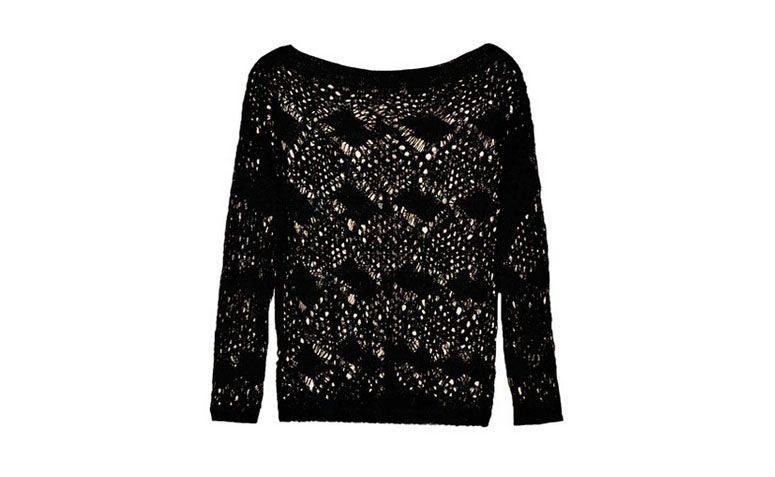 Blusa de Crochê por R$198 na <a href="http://www.galeriatricot.com.br/blusa-trico-paete-preta/p" target="blank_">Galeria Tricot</a>