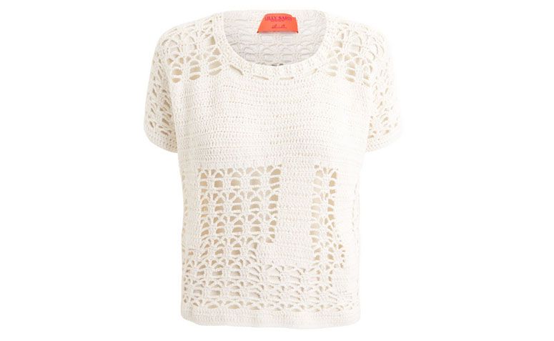 Blusa de Crochê Lilly Sarti por R$623,40 na <a href="http://ad.zanox.com/ppc/?29470516C1422770&ULP=[[http://www.shop2gether.com.br/top-m-c-ferradura-crochet-4.html?utm_source=Zanox&utm_medium=Affiliates&utm_campaign=custom_deeplink]]" target="blank_">Shop2gether</a>