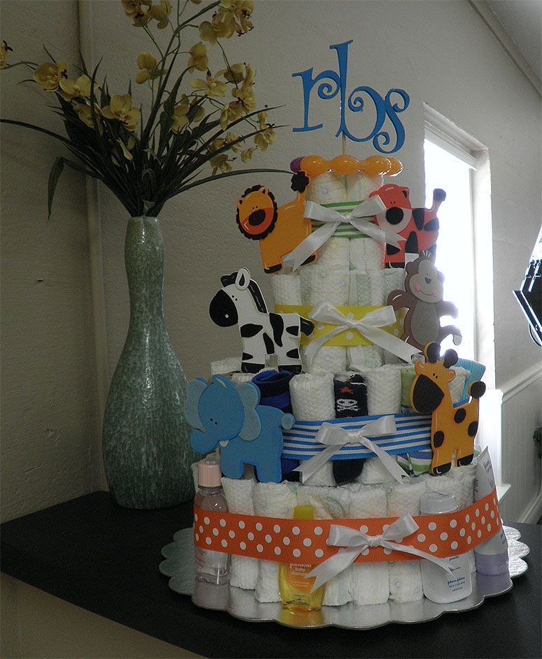 Foto: Reprodução / <a href="https://melhuff.wordpress.com/2010/11/09/diy-diaper-cake/" target="_blank">Mell Huff</a>
