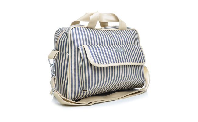 Bolsa Trocador Listras Azul Majov por R$359,90 na loja <a href="http://www.tricae.com.br/bolsa-trocador-listras-azul-majov-baby-57562.html" target="_blank">Tricae</a>