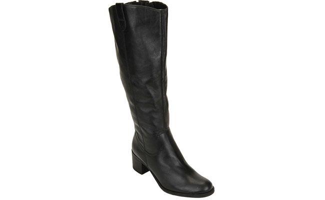 Bota de montaria preta Via Uno por R$299 nas <a href="http://www.americanas.com.br/produto/110511274/bota-via-uno-montaria" target="blank_">Lojas Americanas</a>