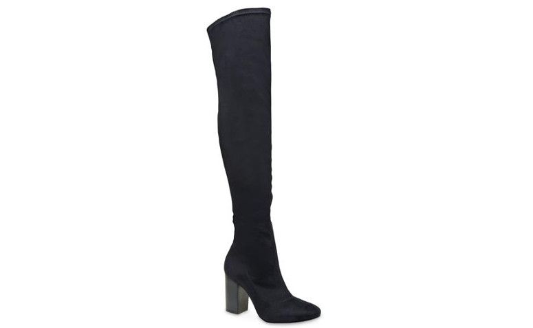 Bota Over The Knee Camurça Corello por R$429,00 na <a href="http://shop.corello.com.br/bota-over-knee-camurca-6922.aspx/p" target="blank_">Corello</a>