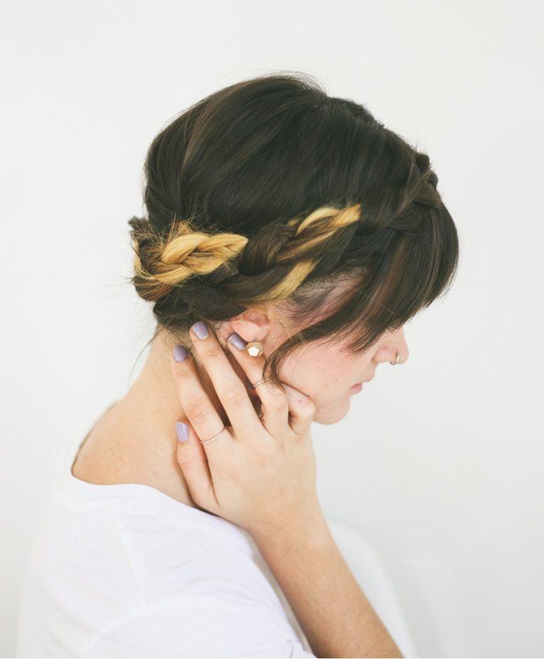 Foto: Reprodução / <a href="http://treasuresandtravelsblog.com/blog/2013/10/30/hair-tutorial-braided-crown" target="_blank">Treasures & Travels</a>